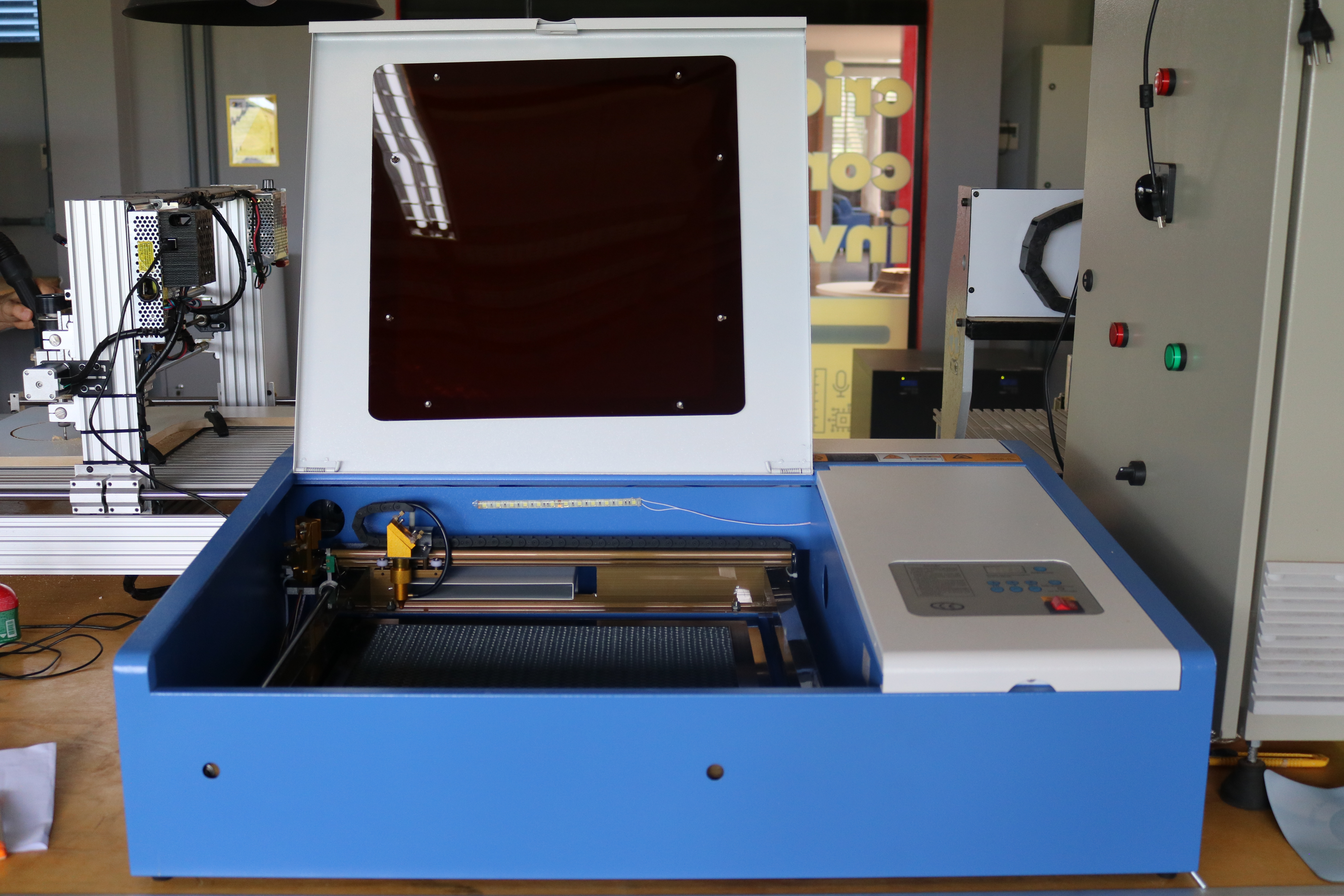 M__quina_de_corte____laser_40x40_-_Duplotech.JPG
